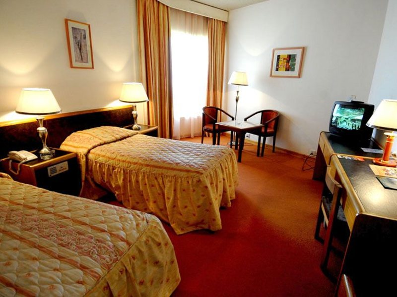 BM Beach Hotel (ех 45582