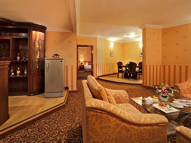 BM Beach Hotel (ех 45585