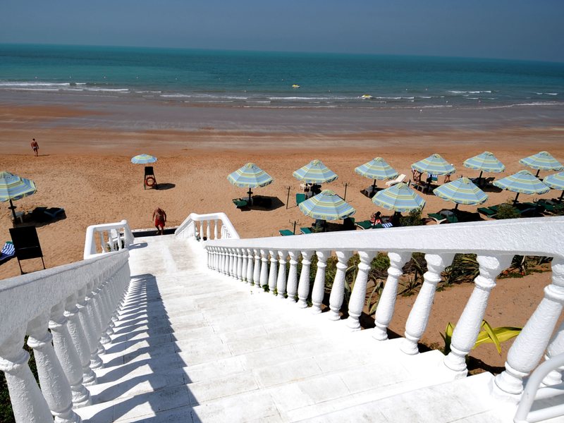 BM Beach Hotel (ех 45604