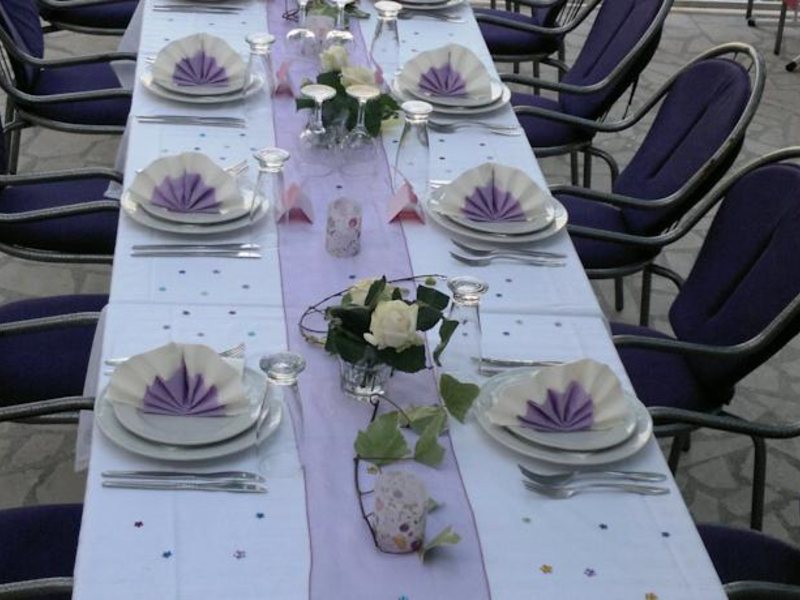 BOKELSKI DVORI 68058