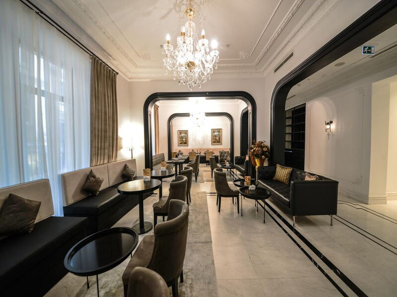 BVS Lush Hotel 281403