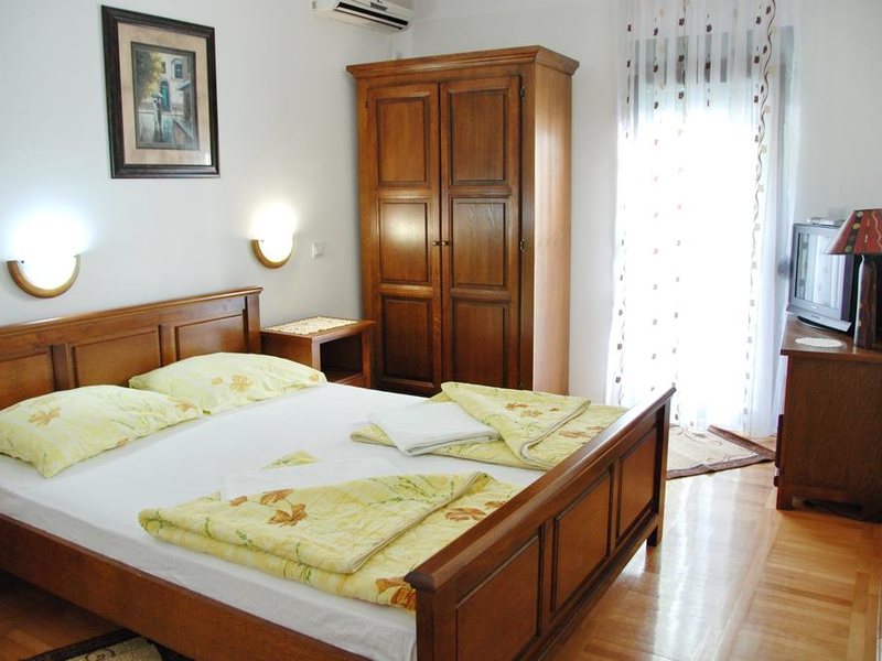 B&V Family resort Budva 307478