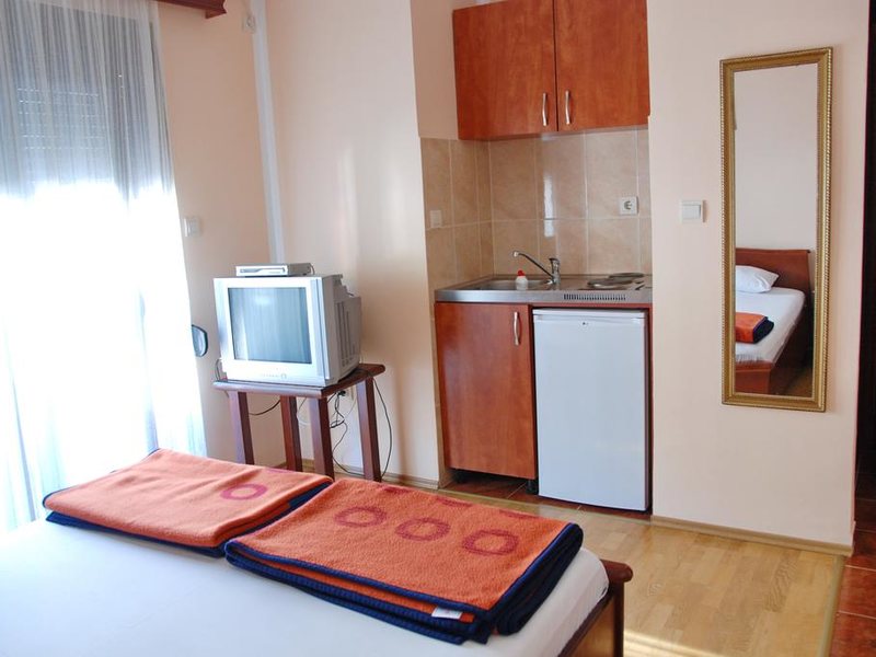 B&V Family resort Budva 307485