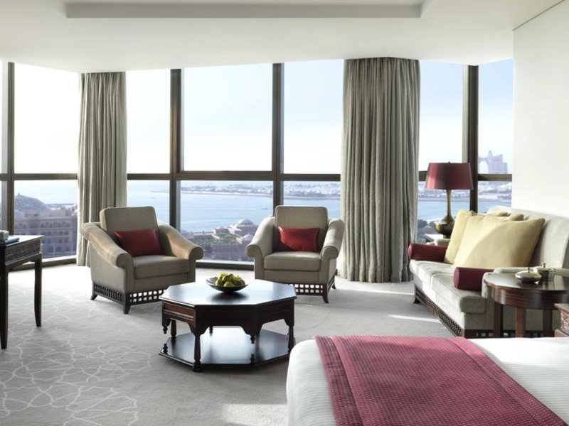 Bab Al Qasr Hotel  203948