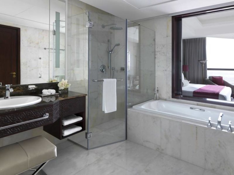 Bab Al Qasr Hotel  203951