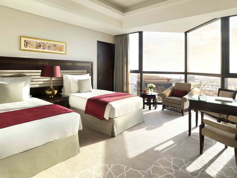 Bab Al Qasr Hotel  203971