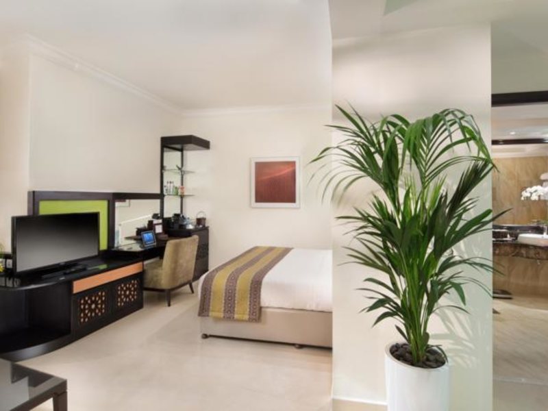 Bahi Ajman Palace Hotel (ех 54229