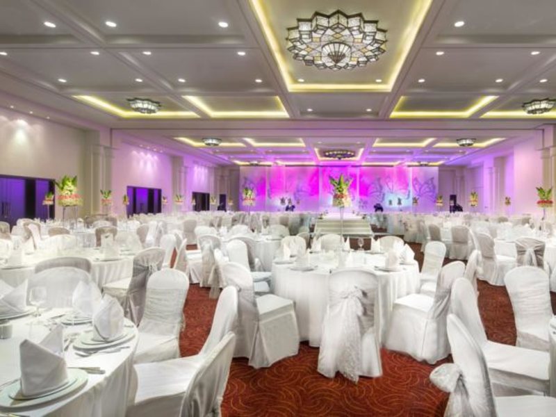 Bahi Ajman Palace Hotel (ех 54235