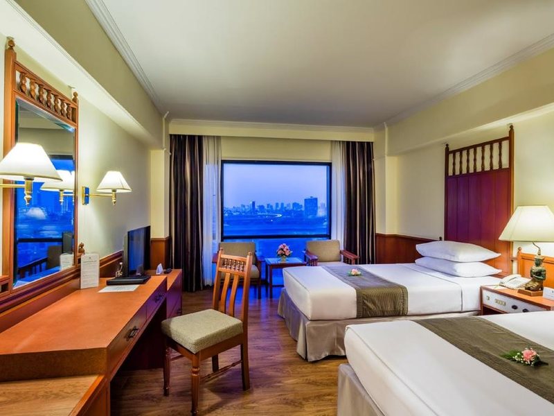 Bangkok Palace Hotel 215706