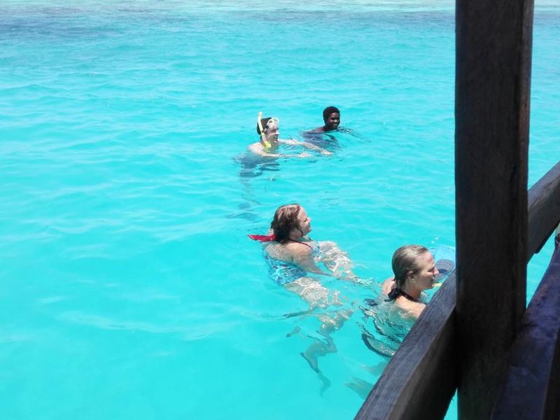 Baraka Beach Bungalows 230350