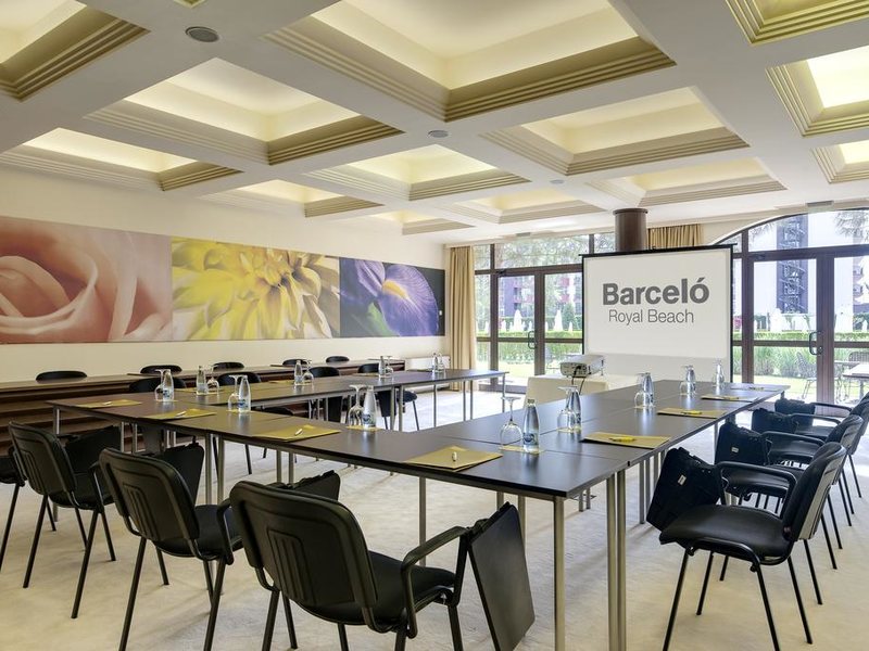 Barcelo Royal Beach  174283