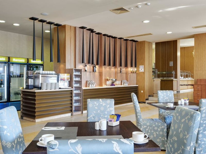 Barcelo Royal Beach  174286