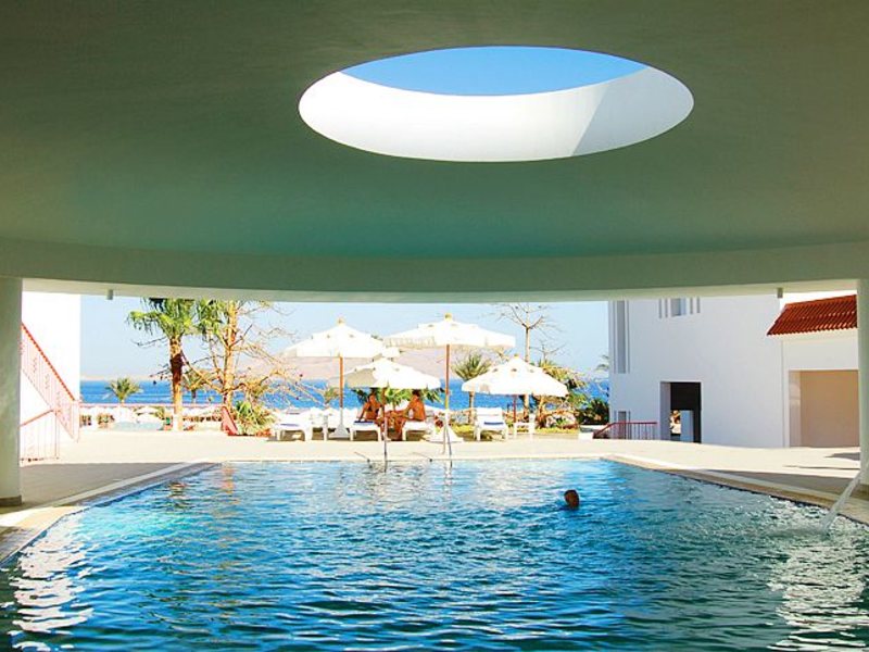 Baron Deluxe Resort 37455