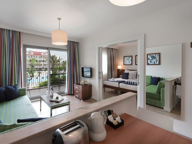 Barut B Suites ( ех 183303