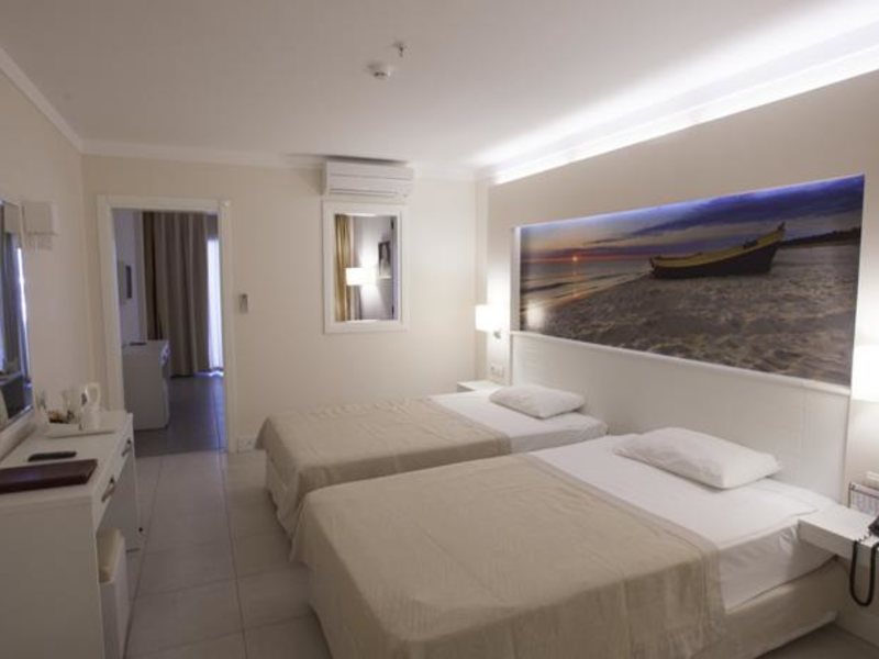 Batihan Beach Resort & Spa 77304