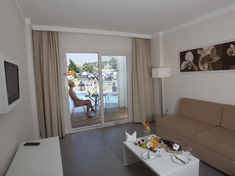 Batihan Beach Resort & Spa 77306