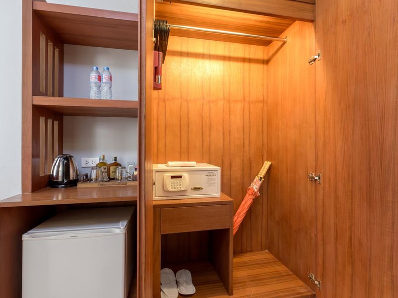 Baumann Residence 198071