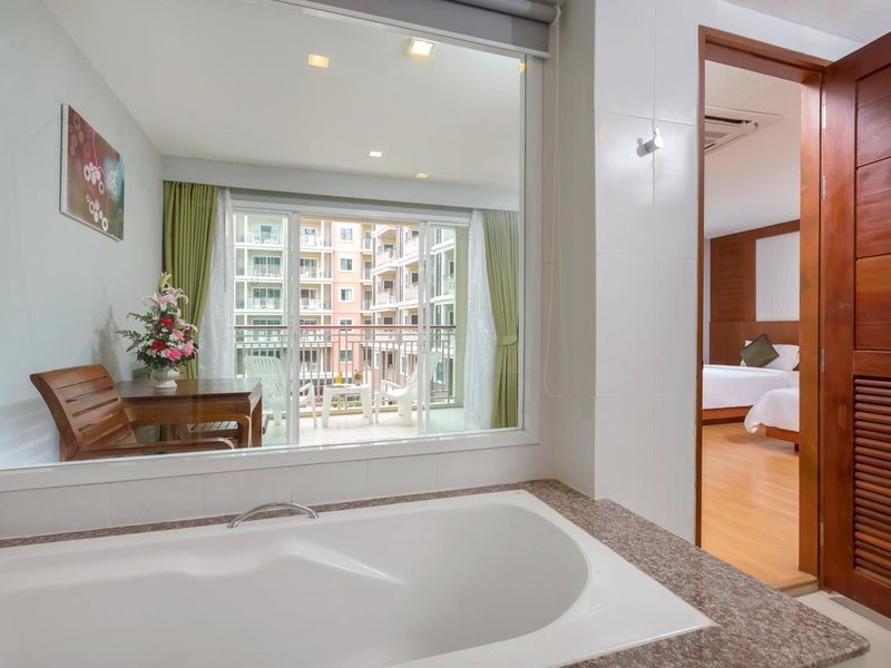 Baumann Residence 198072