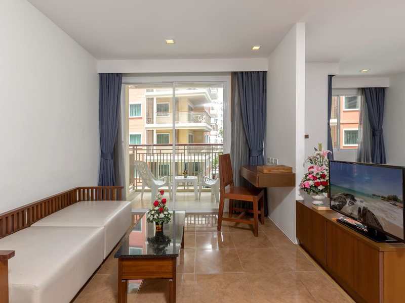 Baumann Residence 198090