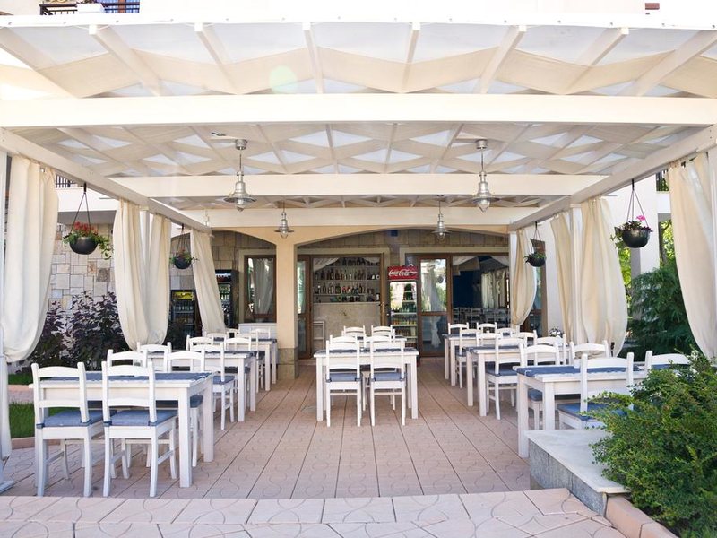 Bay Apartments  164015