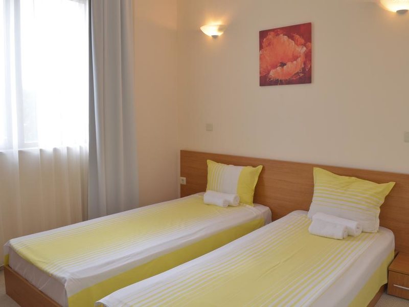 Bay Apartments  164030