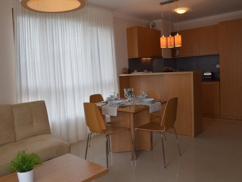 Bay Apartments  164036