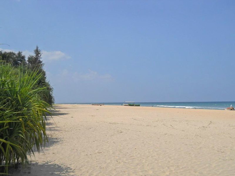 Bay Beach Hotel Nilaveli 107151