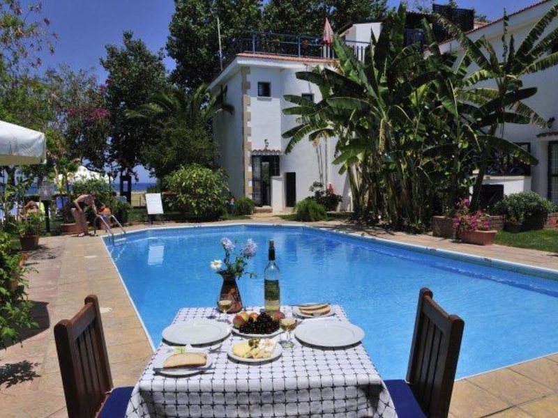 Bay View Apartments 286159