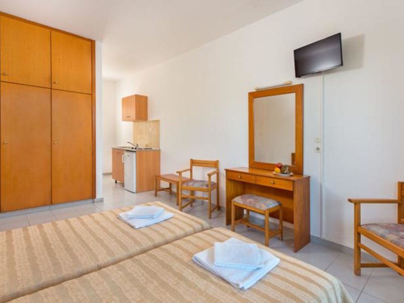 Bayside Hotel Katsaras 101400