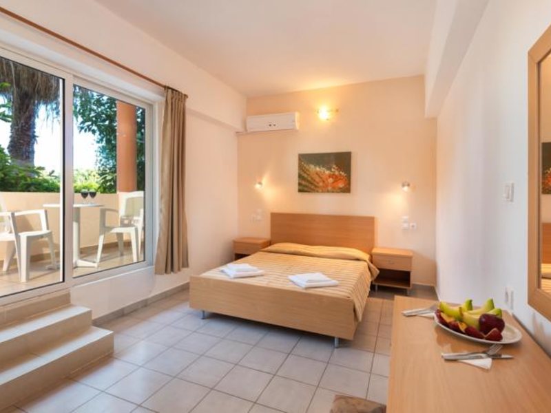 Bayside Hotel Katsaras 101405