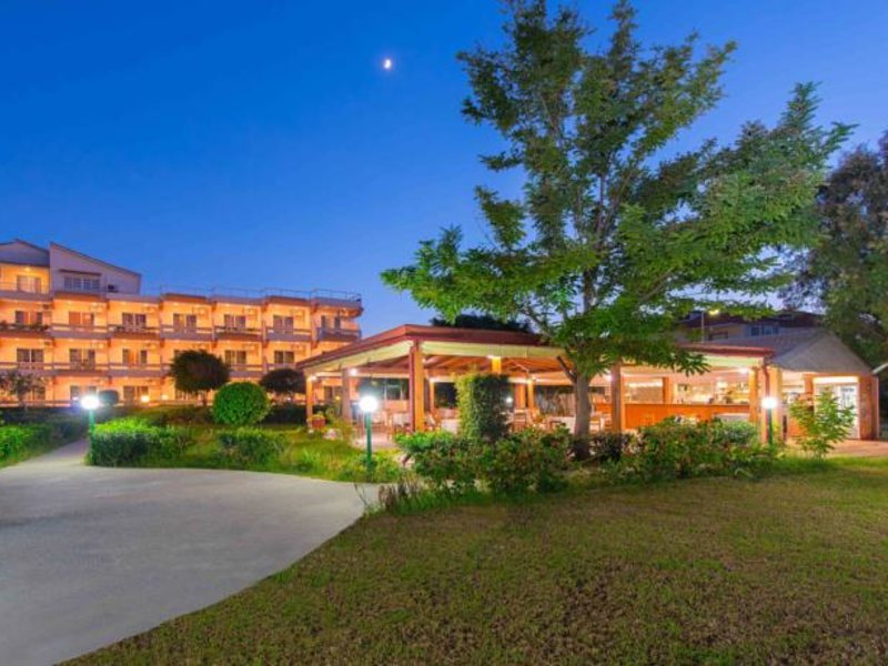 Bayside Hotel Katsaras 101413