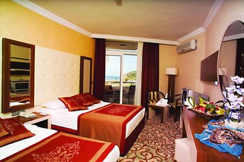 Beach Club Doganay Hotel