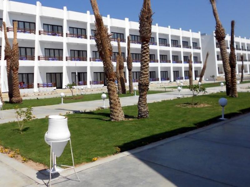 Beach Colour Smart Line Resort  146491