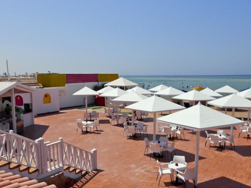 Beach Colour Smart Line Resort  146500