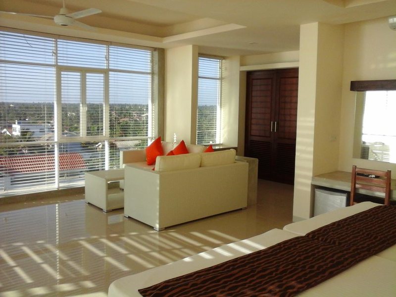 Beacon Beach Hotel 107175