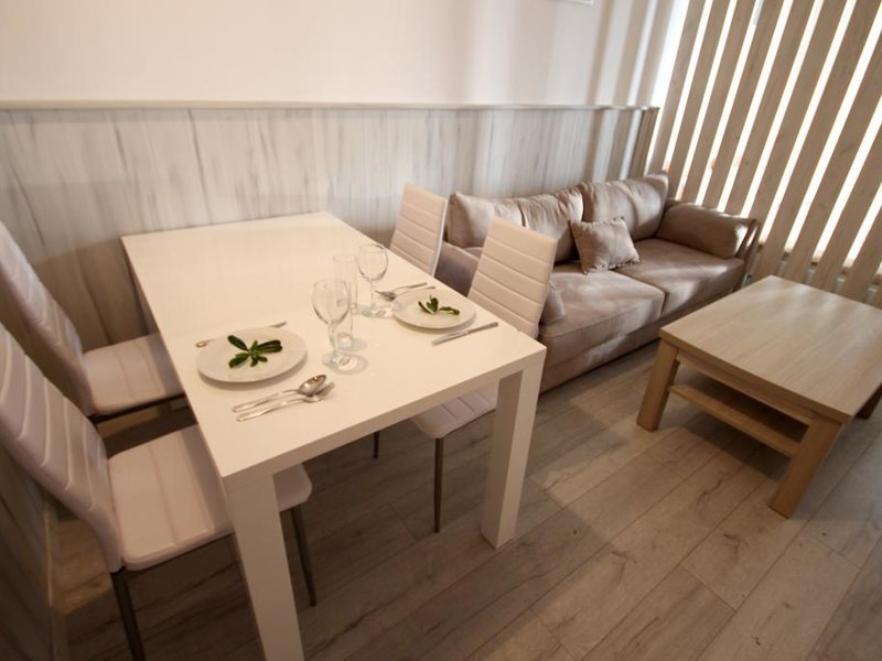 Beatrice Apartments 307557