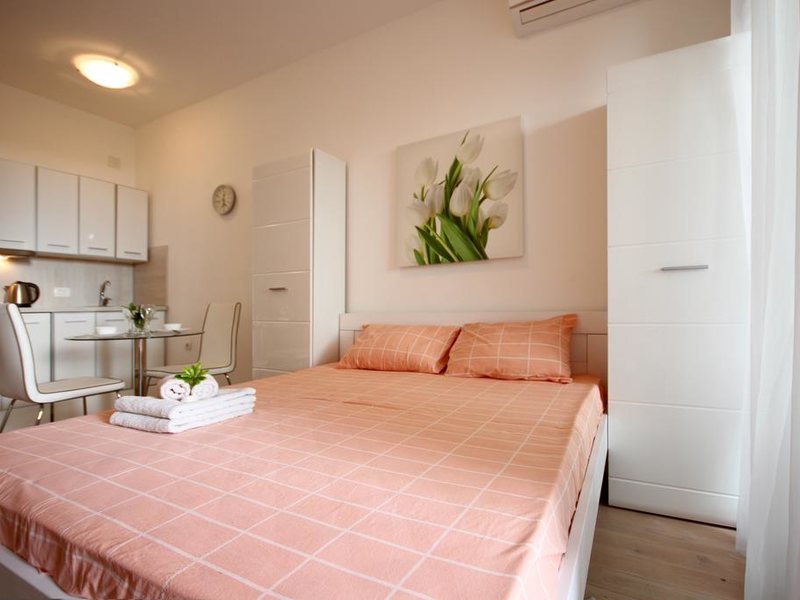 Beatrice Apartments 307560