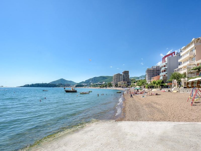 Beatrice Apartments 307563