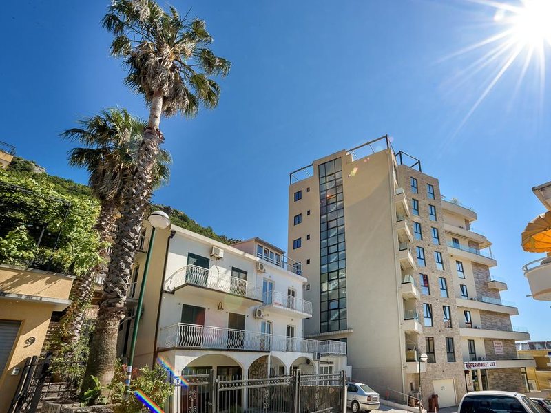 Beatrice Apartments 307564