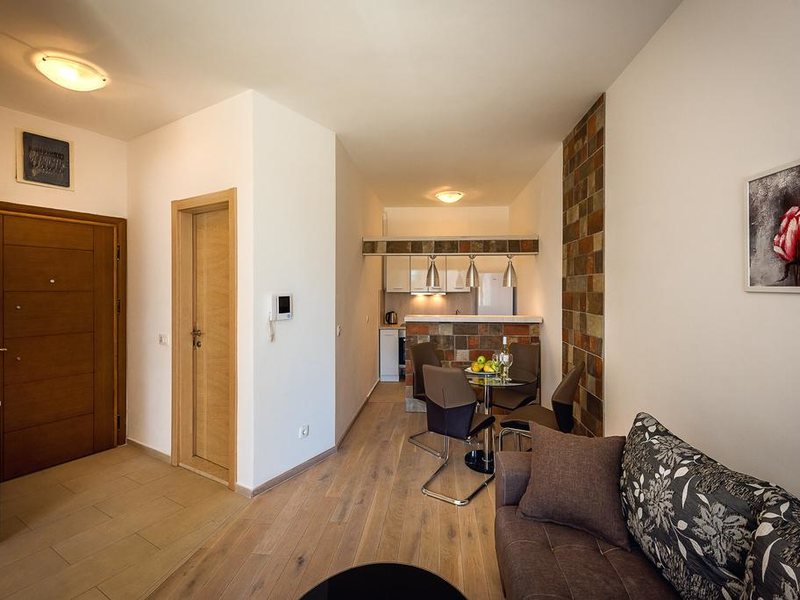 Beatrice Apartments 307566