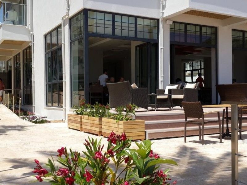 Begonville Beach Hotel  95325