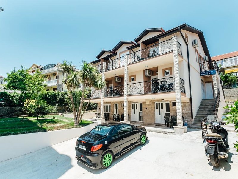 Belani Apartments 307619