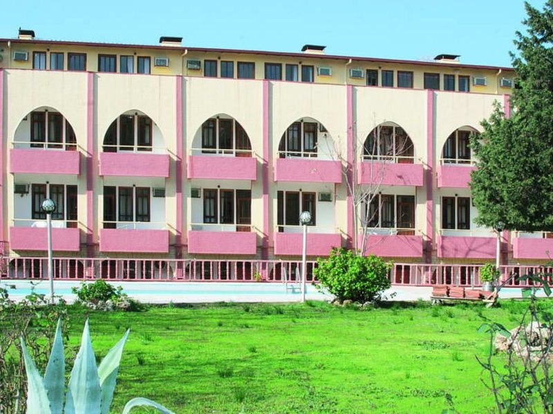 Beldiana Park Hotel  33125