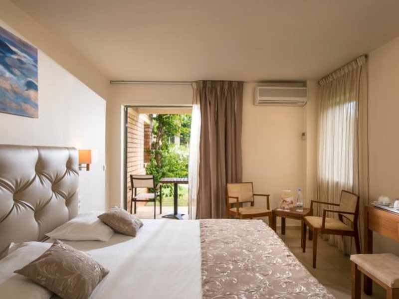 Bella Beach Hotel 83470