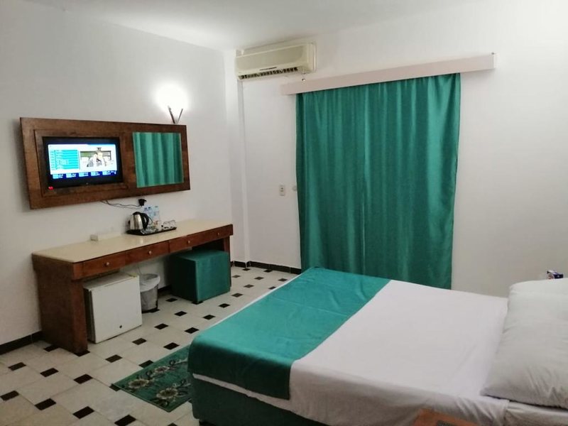 Bella Rosе Aqua Beach  Resort 274409