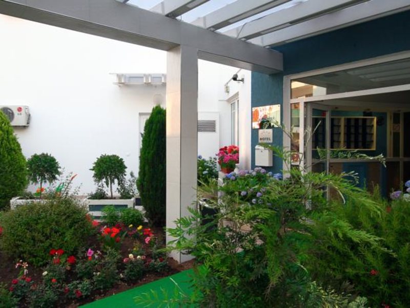 Bella Vista Hotel 67558