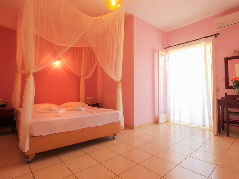 Bella Vista Hotel & Studios (ex 254916