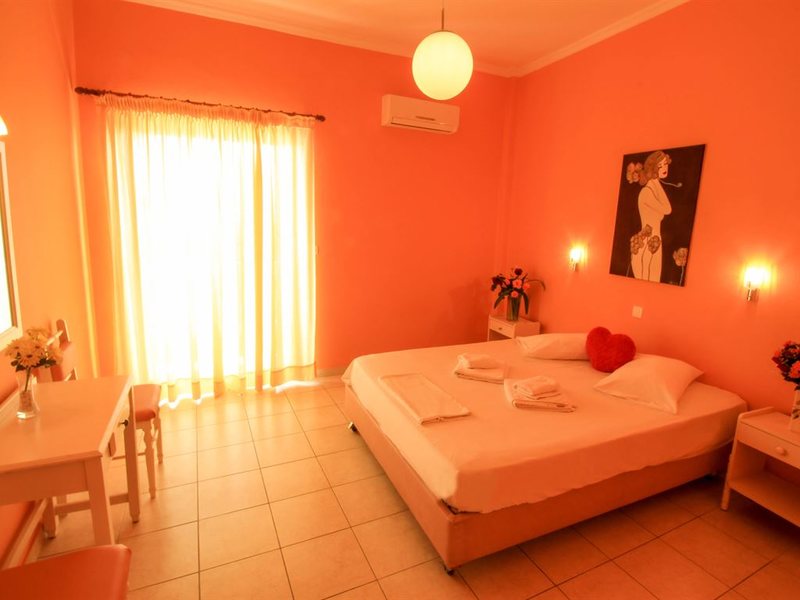 Bella Vista Hotel & Studios (ex 254922