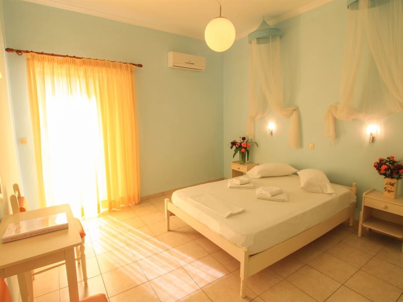 Bella Vista Hotel & Studios (ex 254924