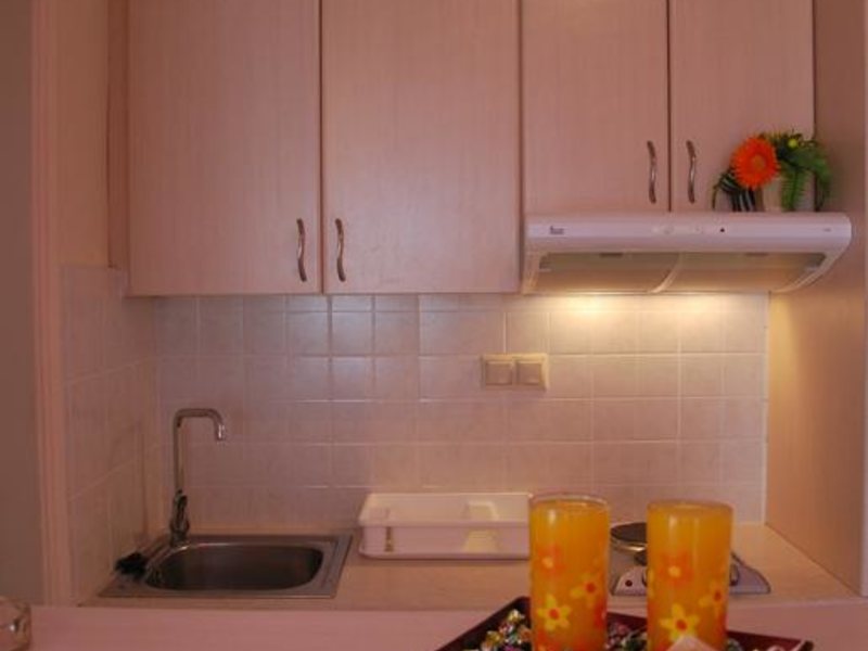 Bella Vista Hotel & Studios (ex 254937